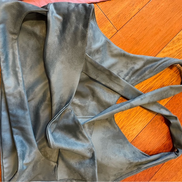 Lululemon bundle - Picture 2 of 6